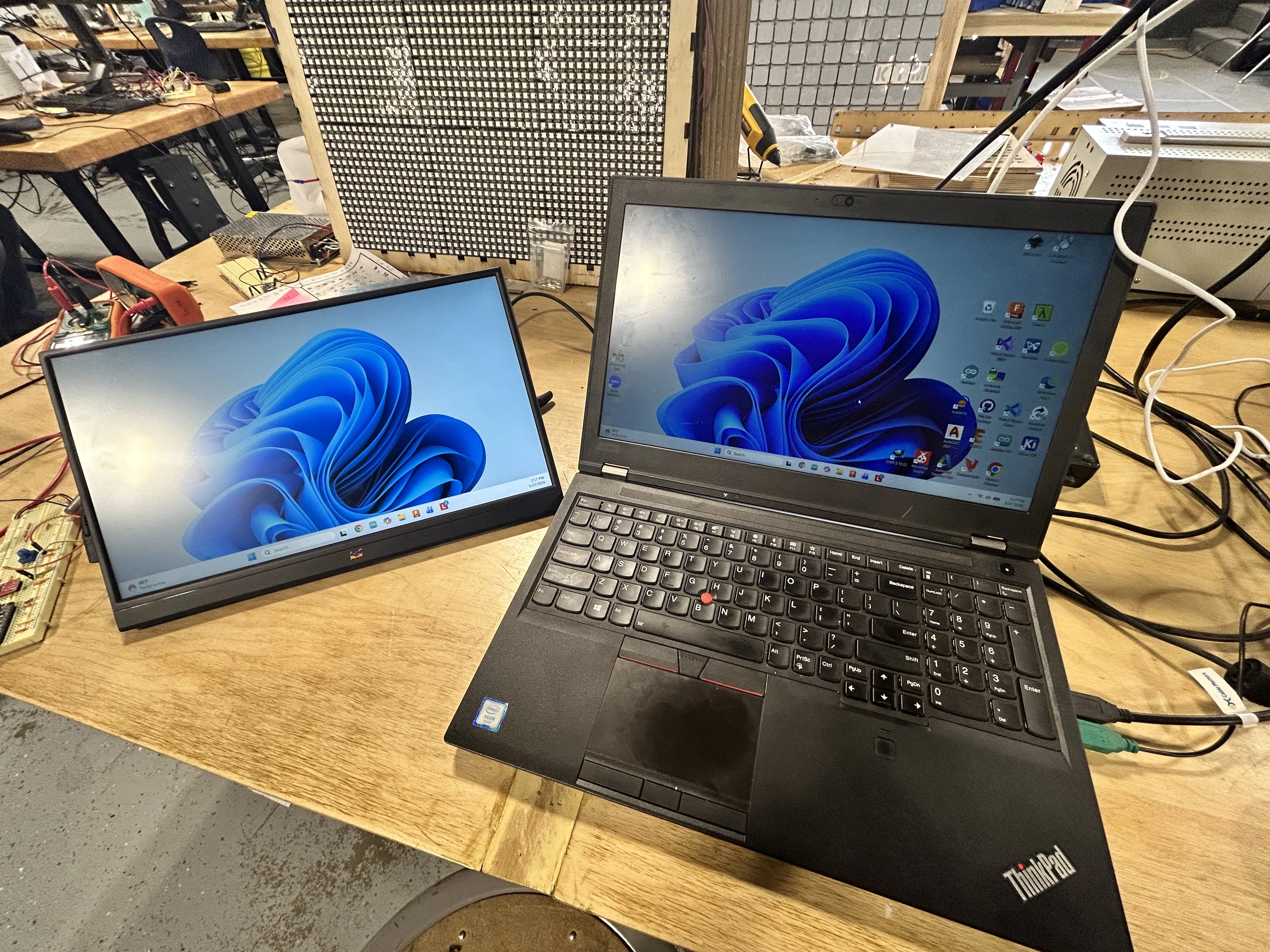 portable monitor on